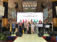 Mahasiswa Univ. Muhammadiyah Banjarmasin Raih Gelar Juara Pada Ajang Pemilihan Puteri Muslimah Sasirangan